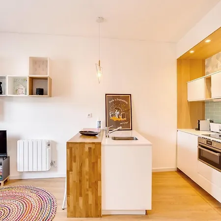 Hopstays Oporto Vibes - City Center Studio * بورتو