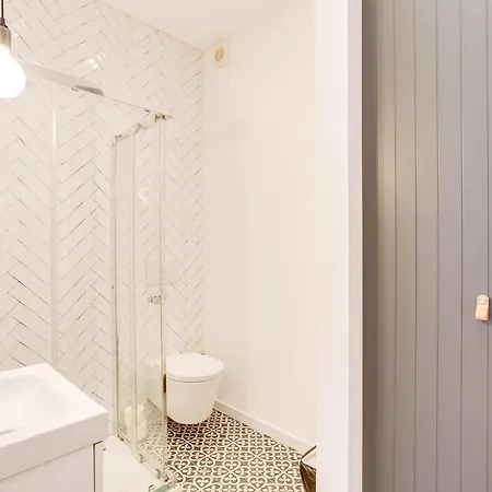 Hopstays Vibes - City Center Studio Apartment Porto